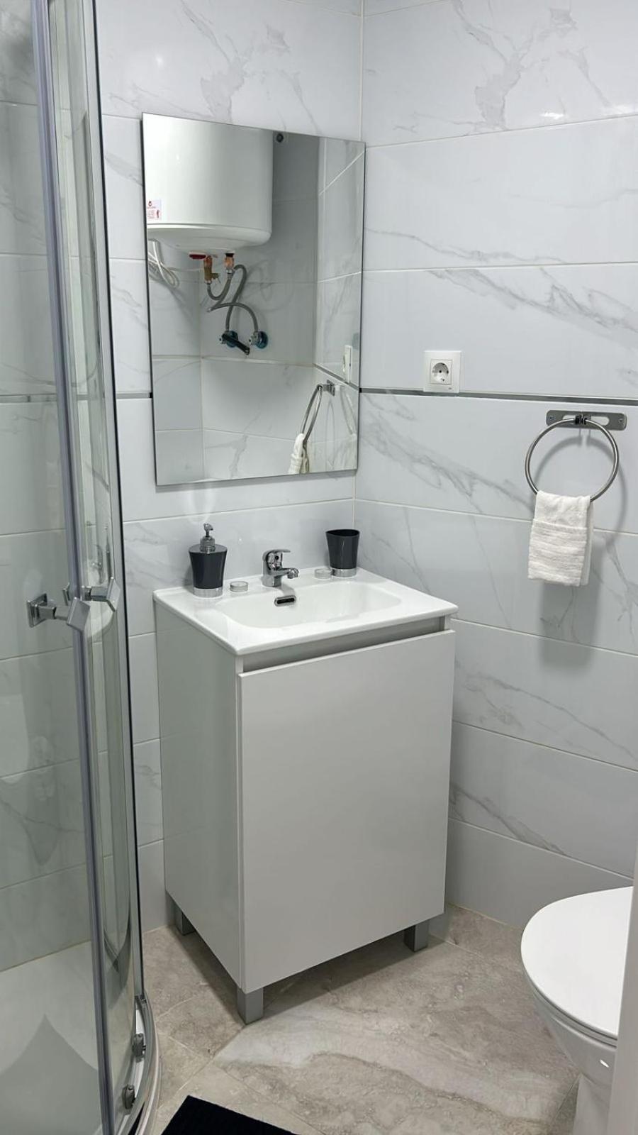 Habitacion Doble O Compartida Con Bano Privado En El Centro De Madri Exterior foto
